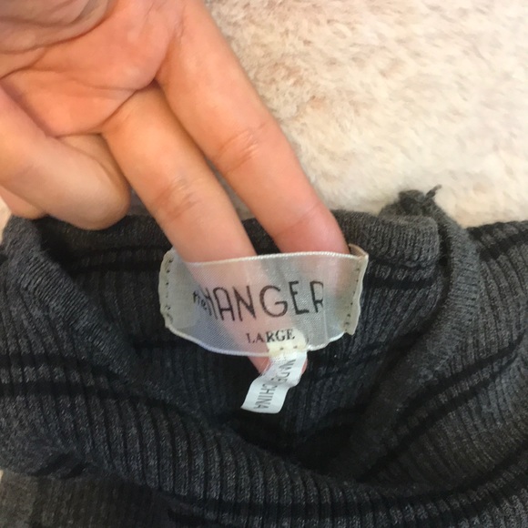 Top - Picture 2 of 2